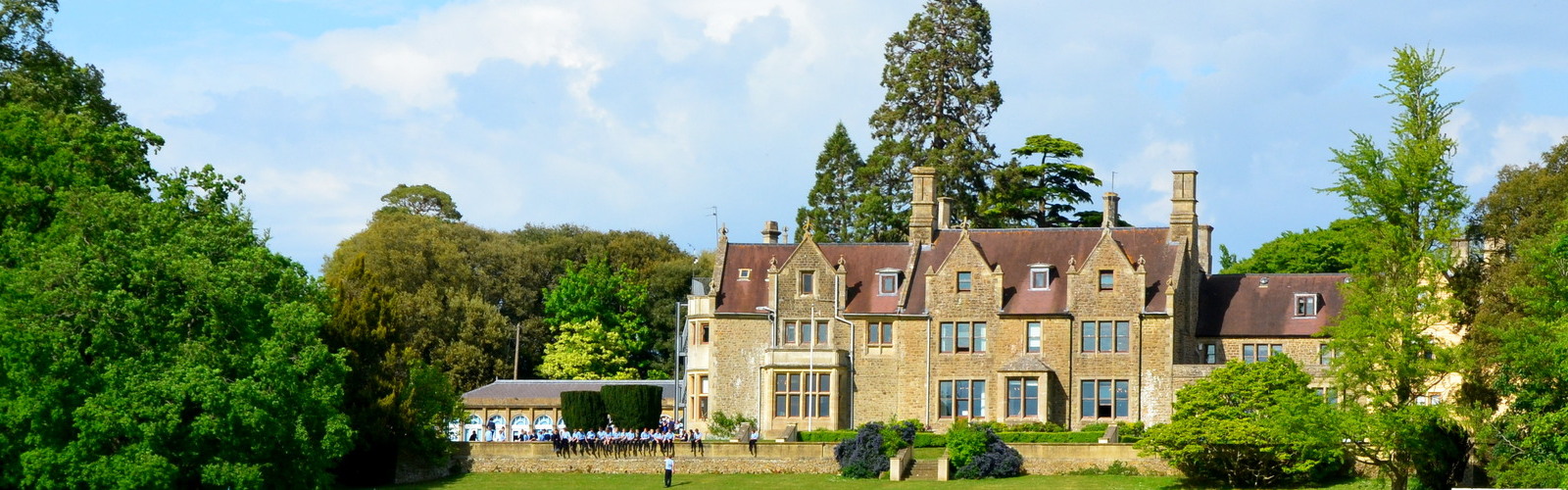 Pinewood School