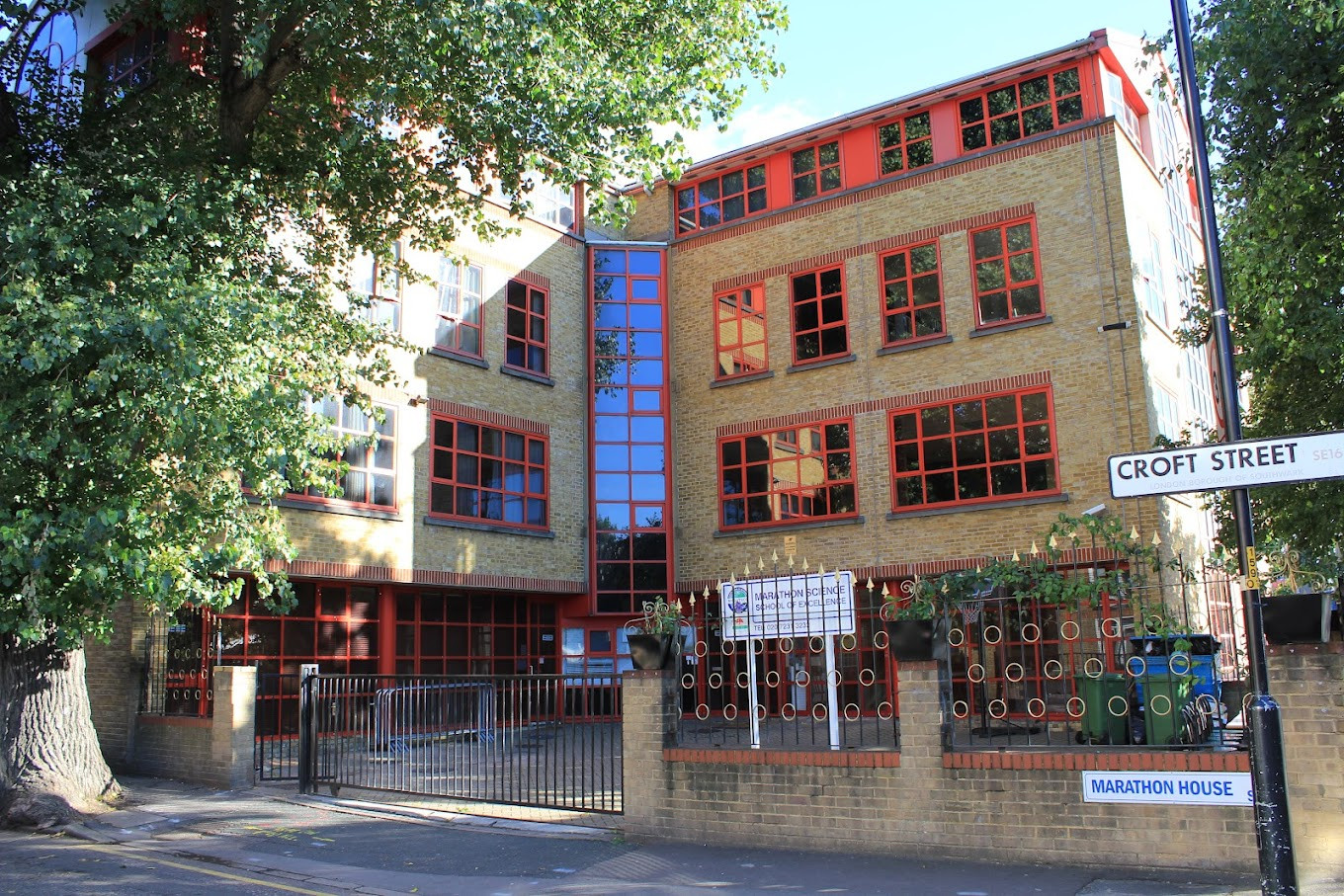 Marathon Science School